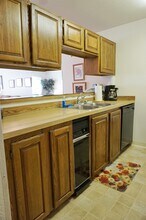 310 E 11th Ave in Anchorage, AK - Building Photo - Building Photo