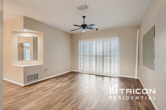 9529 Northcliffe Blvd in Spring Hill, FL - Building Photo - Building Photo