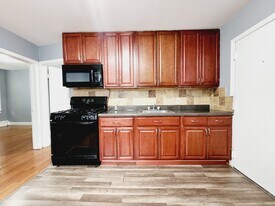 777 Avenue E, Unit 2