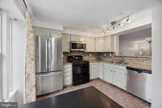 3 N Merriment Dr in Newark, DE - Building Photo - Building Photo