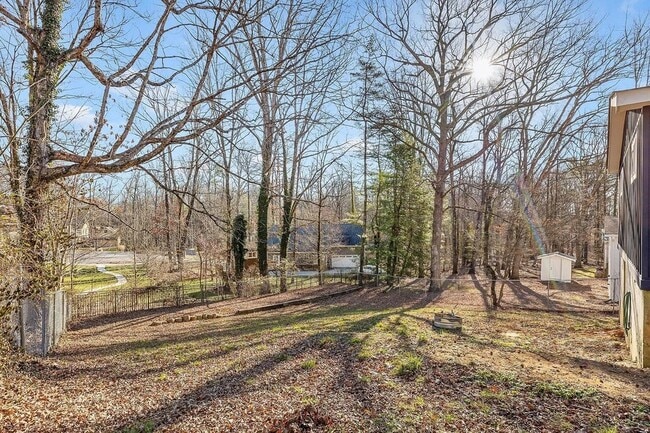 627 Miles Rd in Signal Mountain, TN - Building Photo - Building Photo