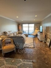 1974 Klingensmith Rd in Bloomfield Hills, MI - Building Photo - Building Photo