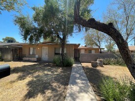 1625 W Peoria Ave in Phoenix, AZ - Building Photo