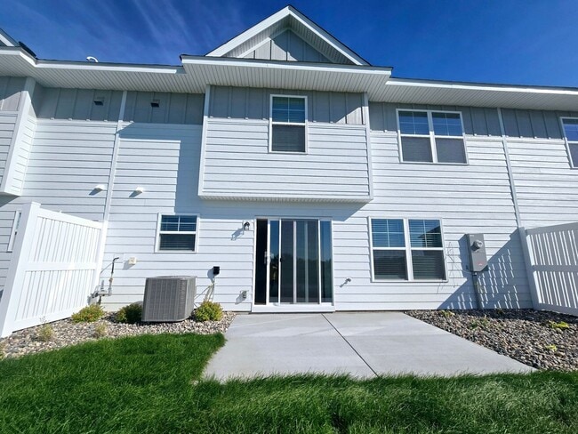 property at 1103 Middlefield Rd