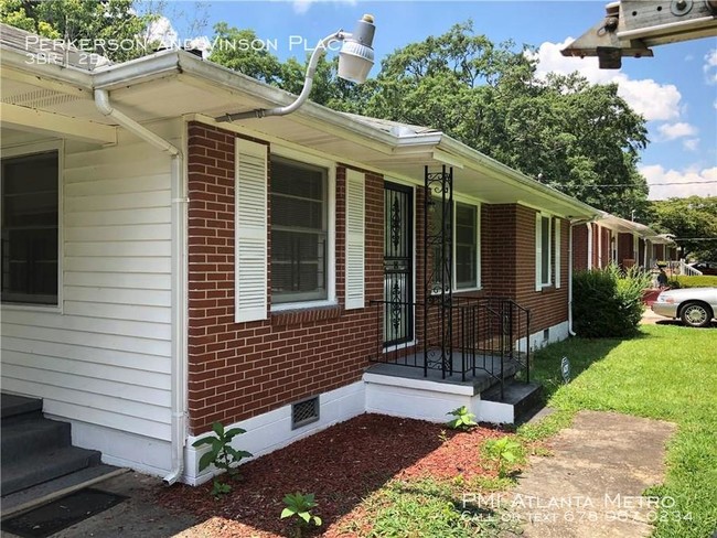 716 Vinson Pl SW in Atlanta, GA - Foto de edificio - Building Photo