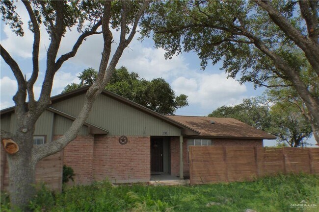 4012 Auburn Ave in McAllen, TX - Building Photo - Building Photo