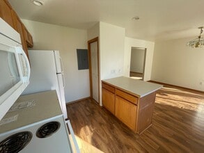 1990 Greatview Dr in Kalispell, MT - Building Photo - Building Photo