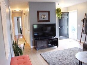 5933 North Hills Dr in Raleigh, NC - Building Photo - Building Photo