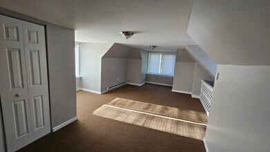 5040 Washington Ave, Unit APT B in Pennsauken, NJ - Building Photo - Building Photo