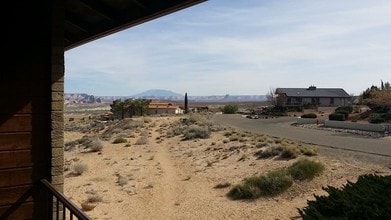 1072 Tower Butte Rd in Greenehaven, AZ - Building Photo - Building Photo
