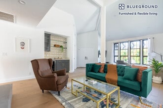 26022 Terra Bella Ave in Laguna Hills, CA - Building Photo - Building Photo