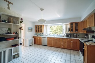 1000 Sawyer Rd in Cape Elizabeth, ME - Building Photo - Building Photo