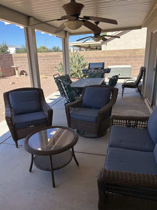 4207 Oak Bay Way in North Las Vegas, NV - Building Photo - Building Photo