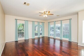 1719 Village Townhome Dr in Pasadena, TX - Building Photo - Building Photo