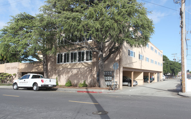 Eaton Arts in San Carlos, CA - Foto de edificio - Building Photo