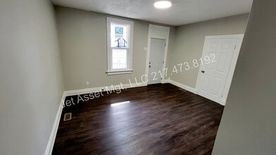 1621 E Carpenter St in Springfield, IL - Building Photo - Building Photo