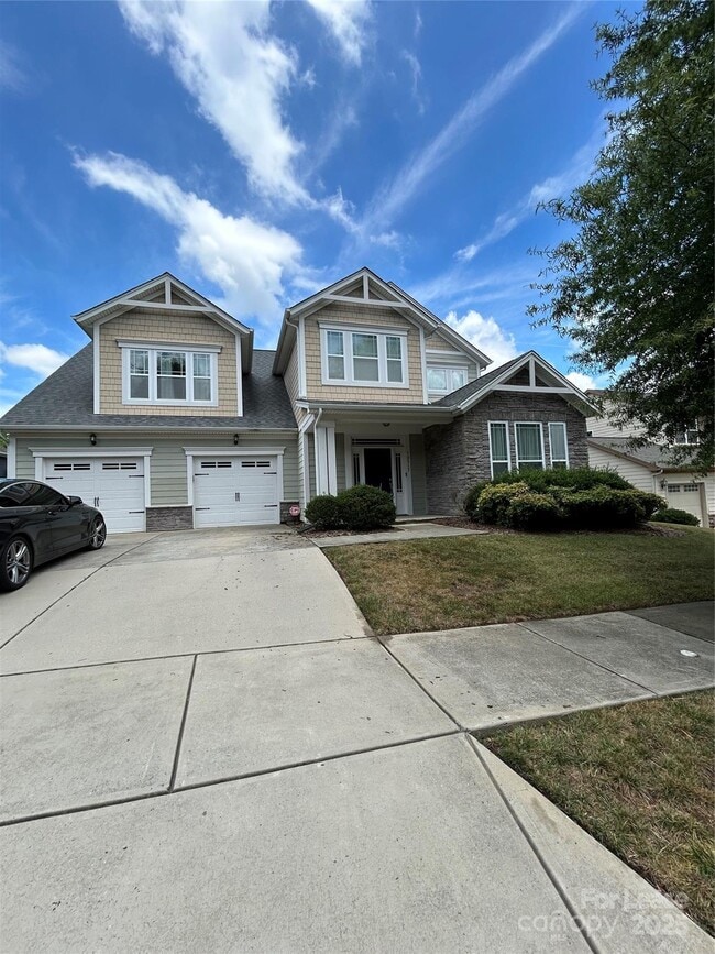 10517 Donahue Dr in Huntersville, NC - Building Photo - Building Photo