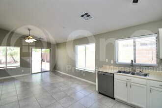 35115 N Bandolier Dr in San Tan Valley, AZ - Building Photo - Building Photo