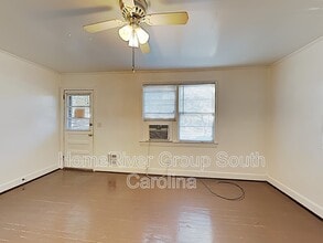 321 N Magnolia St in Sumter, SC - Foto de edificio - Building Photo