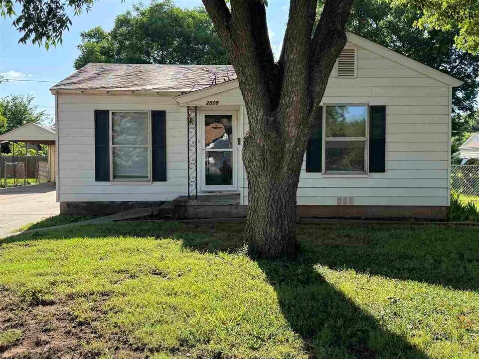 2505 Marie St in Wichita Falls, TX - Building Photo