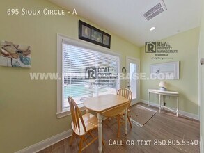 695 Sioux Cir in Crestview, FL - Building Photo - Building Photo