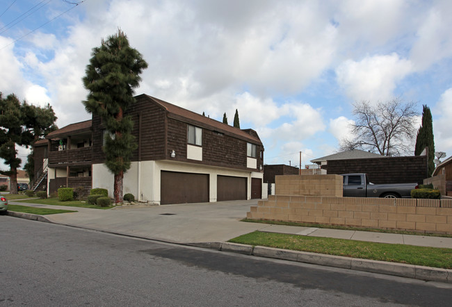 16920 Clark Ave in Bellflower, CA - Building Photo - Building Photo