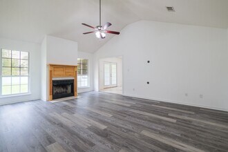 3737 Cross Creek Cir in Valdosta, GA - Building Photo - Building Photo