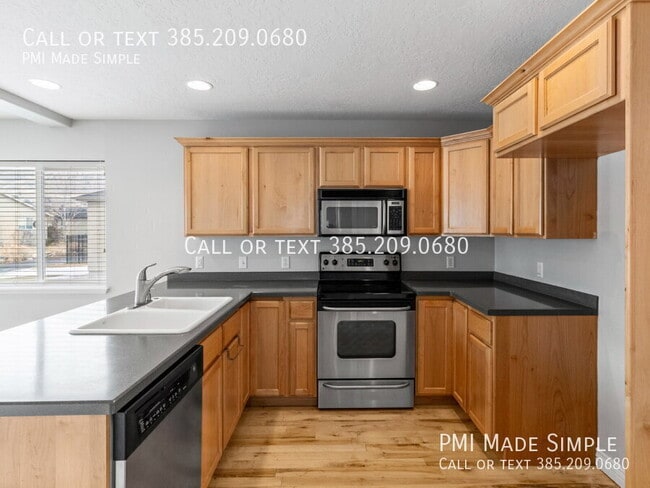 4106 Hayes Cir in Cedar Hills, UT - Building Photo - Building Photo