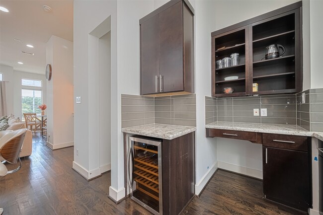 property at 1622 Ovid St