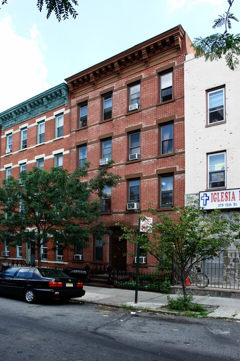 377 13th St in Brooklyn, NY - Foto de edificio