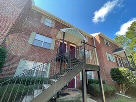 101 Davis St in Athens, GA - Building Photo