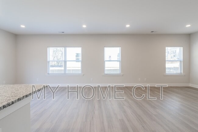 3632 Trull St in Charlotte, NC - Building Photo - Building Photo