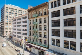 Broadway Flats in Los Angeles, CA - Building Photo - Primary Photo
