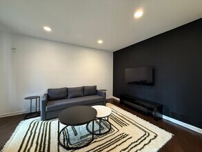 354 Baltimore Dr in Vernon Hills, IL - Building Photo - Building Photo