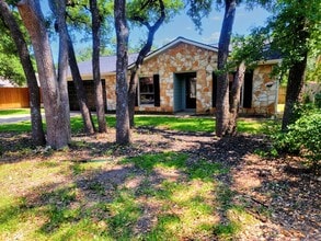 3607 Ambleside Dr in Austin, TX - Building Photo - Building Photo