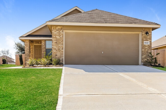 property at 11127 N Lake Mist Ln