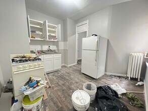 94 Waldo Ave in Jersey City, NJ - Building Photo - Building Photo