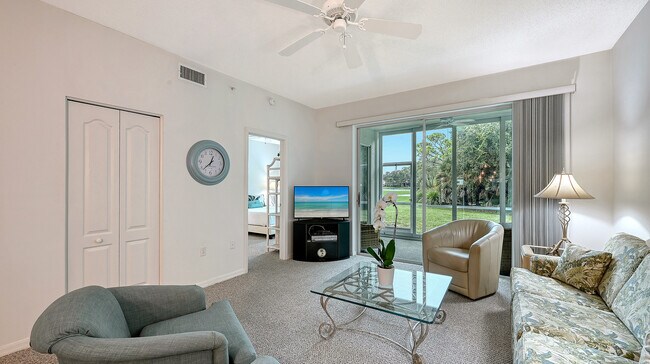 8750 Olde Hickory Ave, Unit 9109 in Sarasota, FL - Foto de edificio - Building Photo