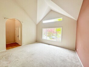 16783 SW Sarala St in Beaverton, OR - Building Photo - Building Photo