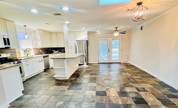 1902 Karen Ave in Austin, TX - Building Photo - Building Photo