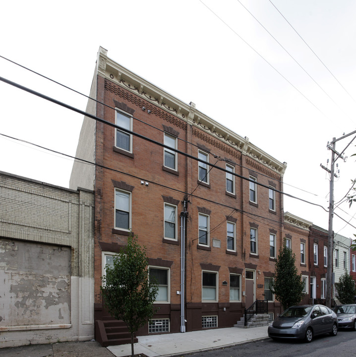 2332-2338 Carpenter St in Philadelphia, PA - Building Photo