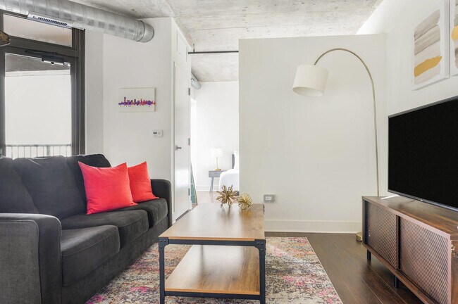 900 S Clark St-Unit -FL13-ID379846P in Chicago, IL - Building Photo - Building Photo