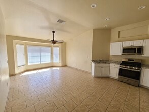 1100 Dalila Ct in Calexico, CA - Building Photo - Building Photo