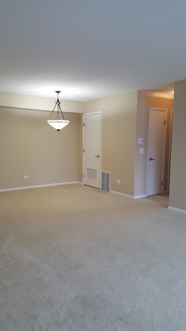 property at 100 Clubhouse Ln