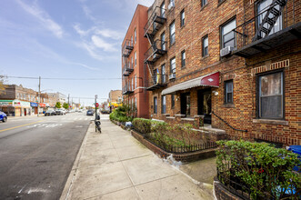 116 Avenue S in Brooklyn, NY - Foto de edificio - Building Photo