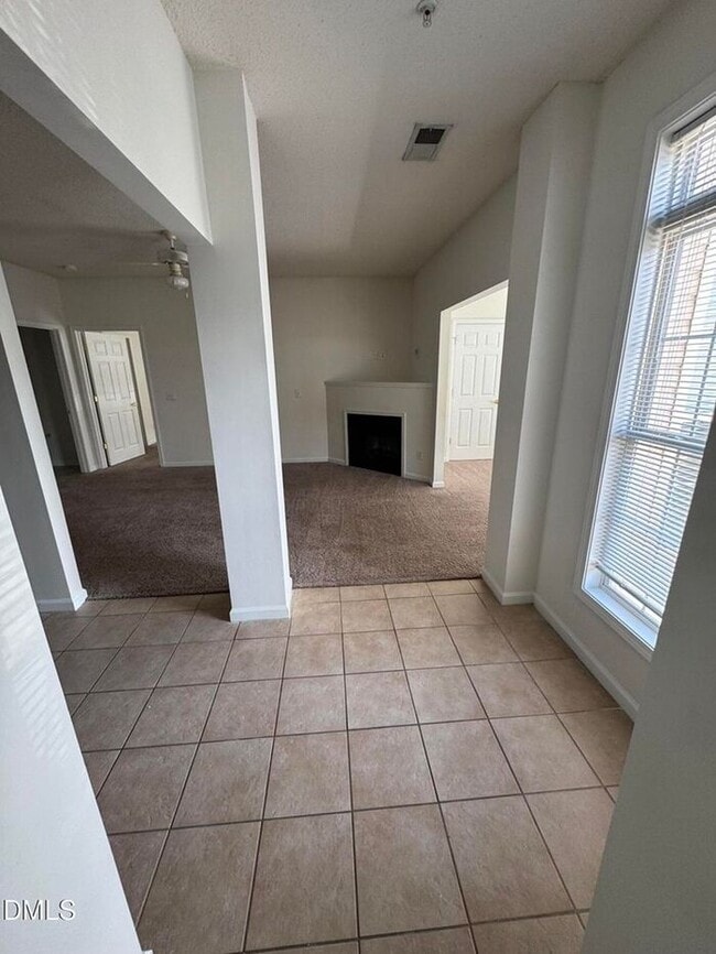 2501 Huntscroft Ln in Raleigh, NC - Building Photo - Building Photo