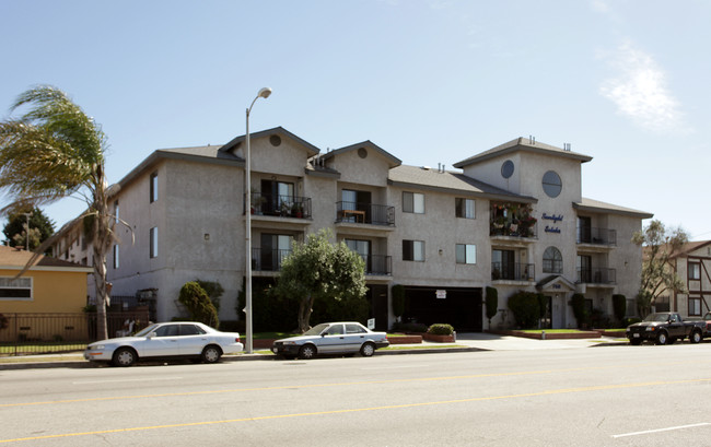 750 Redondo Beach Blvd in Gardena, CA - Foto de edificio - Building Photo