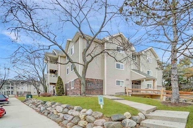 1124 Morraine View Dr in Madison, WI - Building Photo
