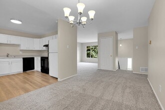 2013 S Yank Way in Lakewood, CO - Building Photo - Building Photo