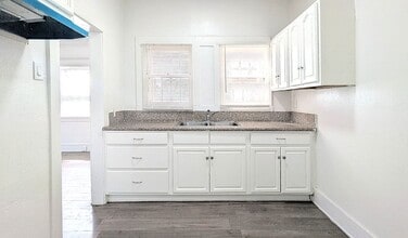 435 W 4th St in Long Beach, CA - Building Photo - Building Photo